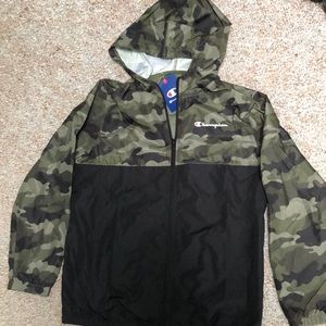 Boys Champion color block Camo/Black Full Zip Windbreaker size L